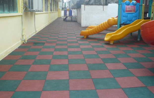 室外塑胶地垫 室外塑胶地垫